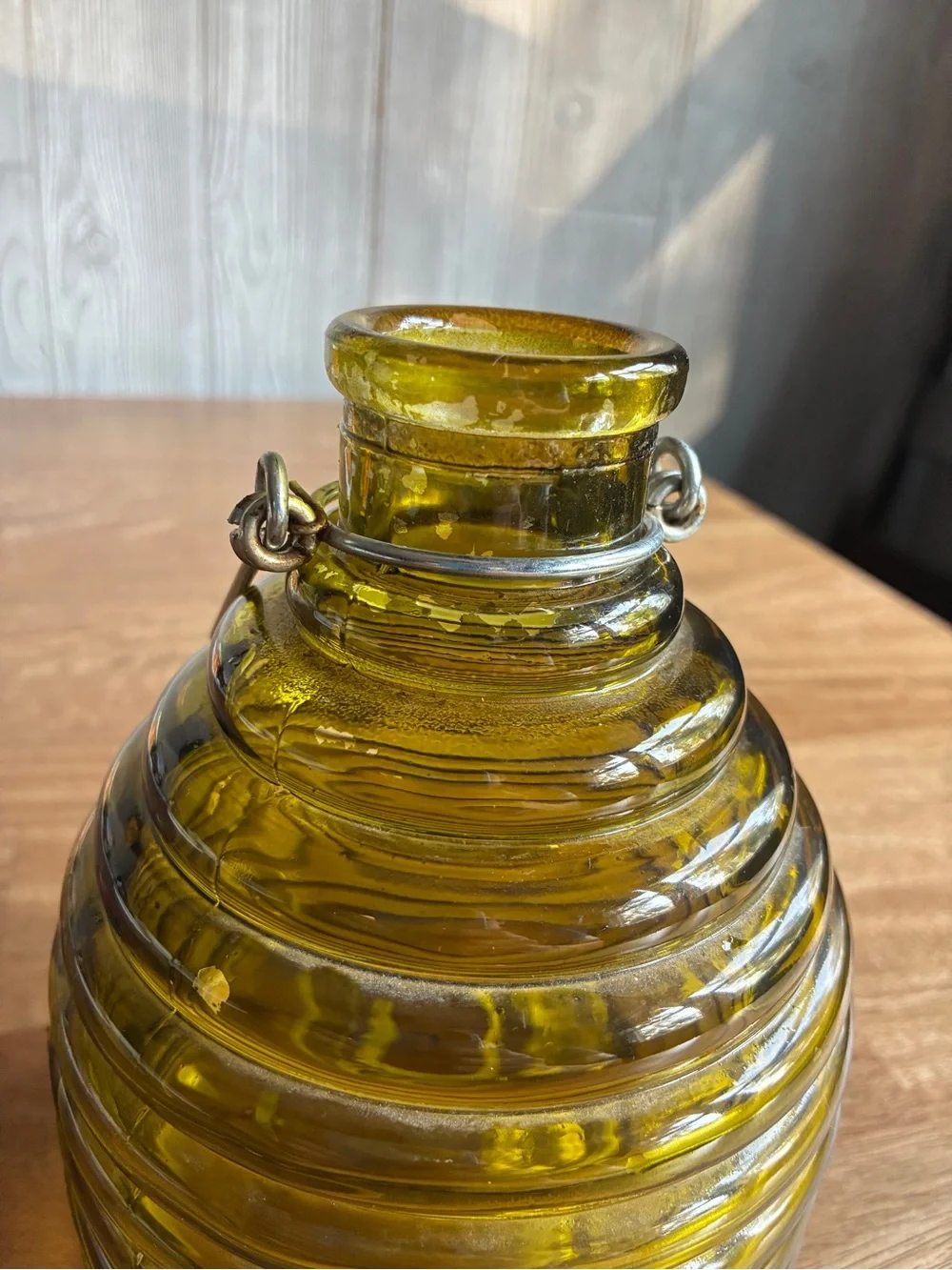 N/A vintage bee